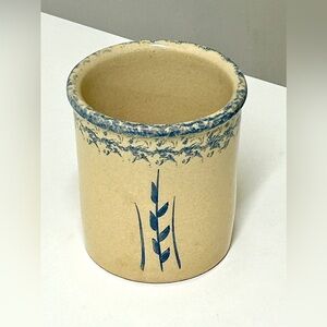 Vintage Robinson Ransbottom RRP Roseville Wheat Blue Spongeware 1 Qt High Jar